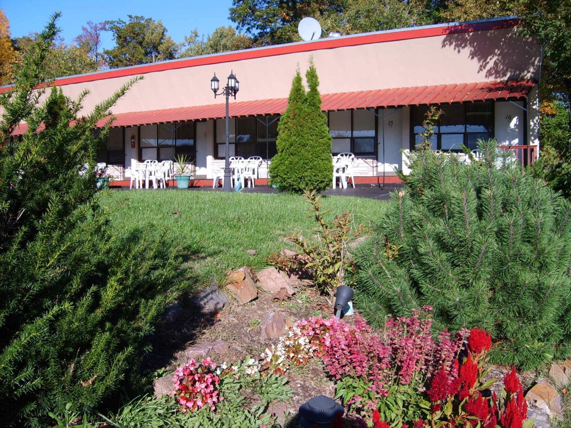 Capricorn Motel Royale 1000 Islands Lansdowne Eksteriør bilde