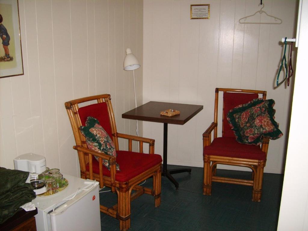 Capricorn Motel Royale 1000 Islands Lansdowne Eksteriør bilde