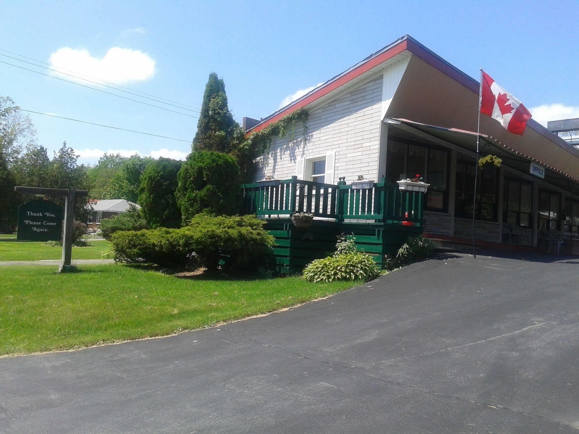 Capricorn Motel Royale 1000 Islands Lansdowne Eksteriør bilde
